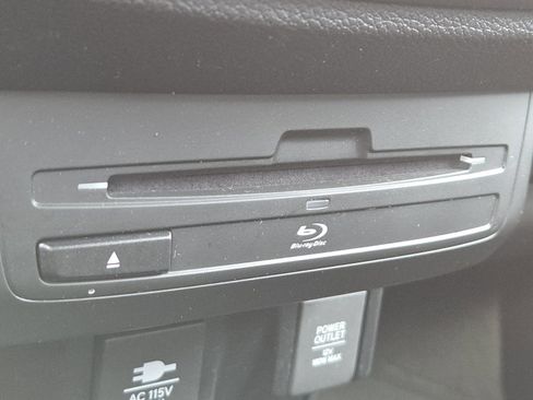 Used 2023 Honda Odyssey Touring image 33