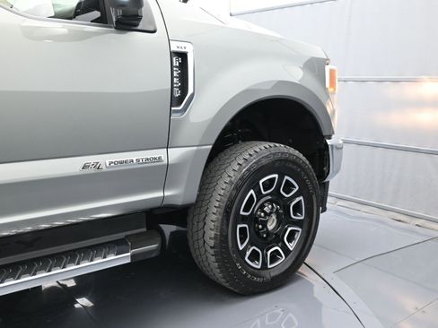 Used 2020 Ford F250 XLT w/ XLT Premium Package AWD/4WD image 47