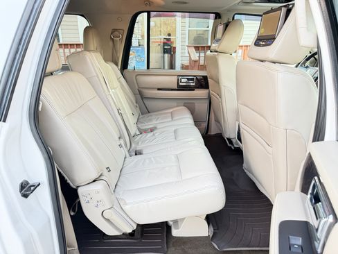 Used 2015 Lincoln Navigator L 4WD image 44