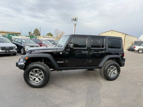 Used 2015 Jeep Wrangler Unlimited Rubicon w/ Connectivity Group image 2
