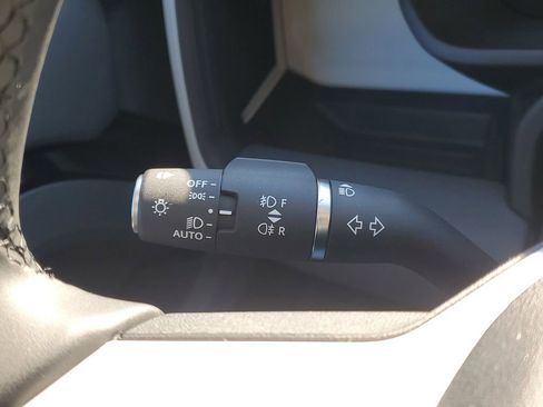 New 2026 Land Rover Defender 110 X-Dynamic SE image 17