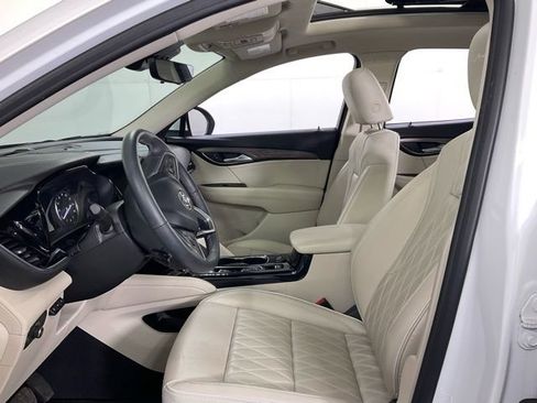 Used 2023 Buick Envision Avenir image 29