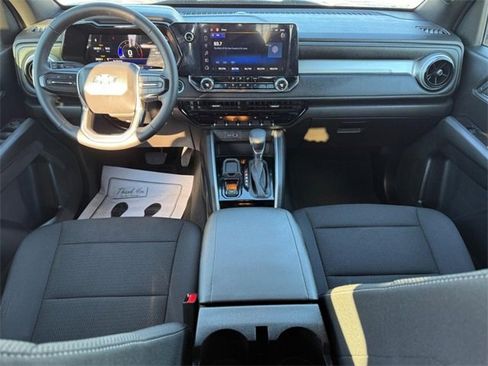 Certified 2024 Chevrolet Colorado LT w/ LT Convenience Package image 11