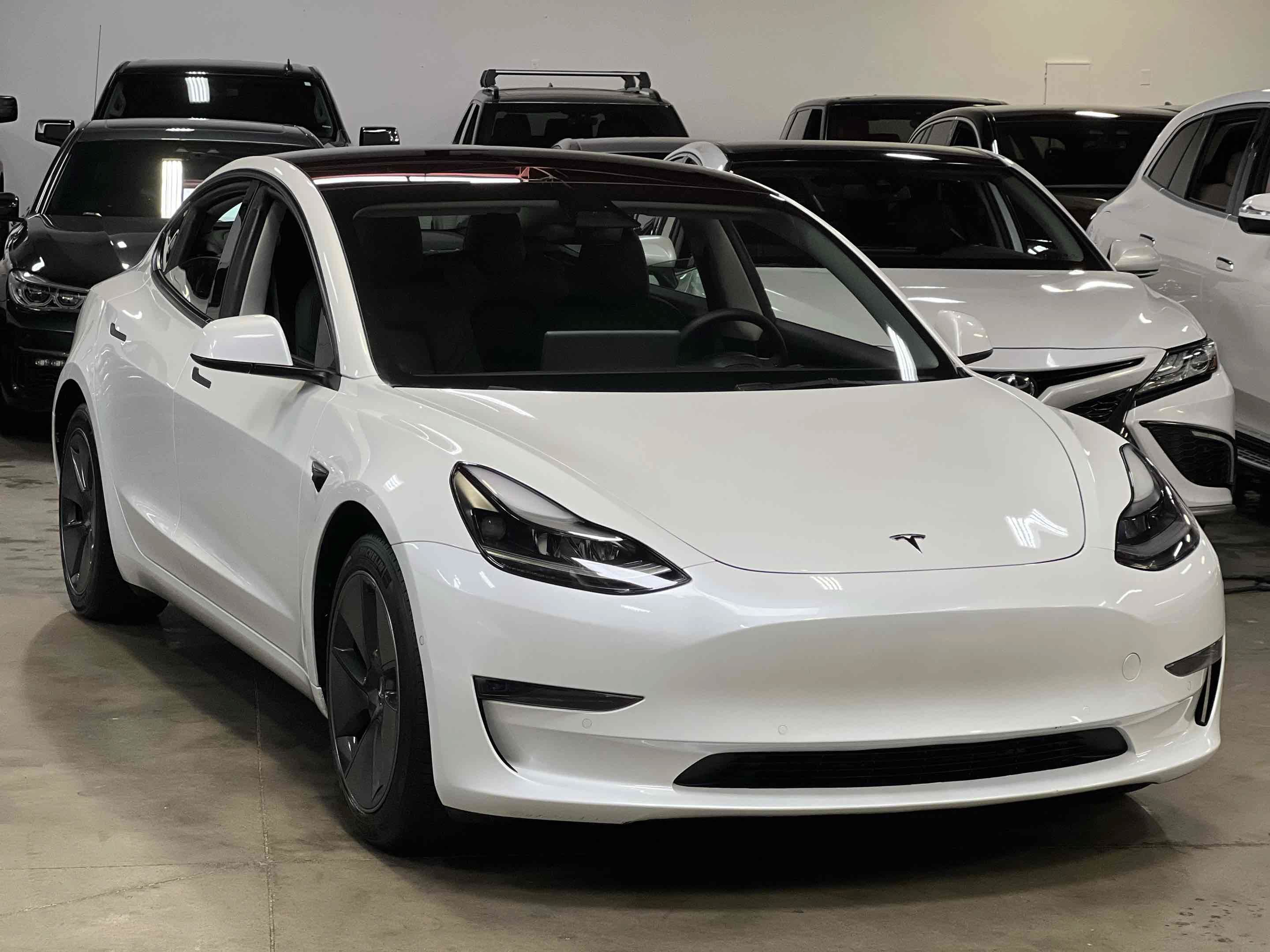 Used 2022 Tesla Model 3 RWD image 3