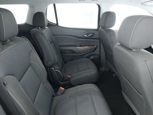 Used 2023 GMC Acadia SLE image 22