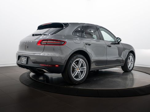 Used 2018 Porsche Macan AWD/4WD image 7