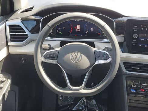 New 2025 Volkswagen Taos SEL image 29