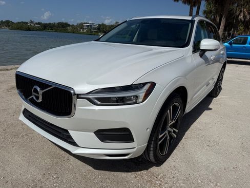 Used 2019 Volvo XC60 T5 Momentum w/ Premium Package FWD image 4