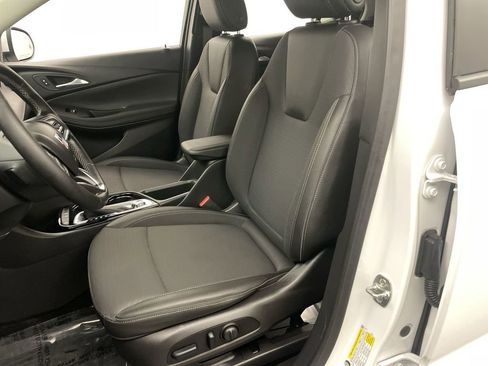 Used 2025 Buick Encore GX Preferred w/ Comfort Package image 13