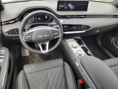 New 2025 Genesis GV70 3.5T Sport w/ Sport Advanced Package image 32