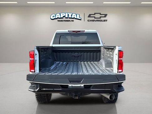 Used 2025 Chevrolet Silverado 2500 ZR2 image 31