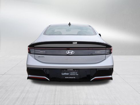 Used 2025 Hyundai Sonata SEL FWD image 6