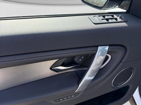 New 2026 Land Rover Discovery Sport Landmark AWD/4WD image 13