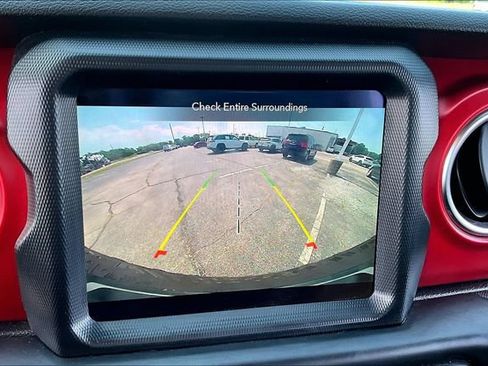 Used 2021 Jeep Wrangler Unlimited Rubicon w/ Dual Top Group AWD/4WD image 14