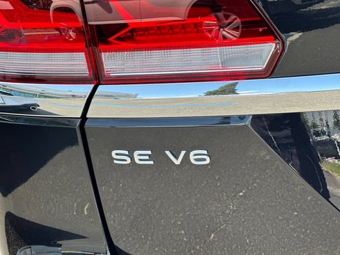 Used 2023 Volkswagen Atlas SE w/ Panoramic Sunroof Package FWD image 28