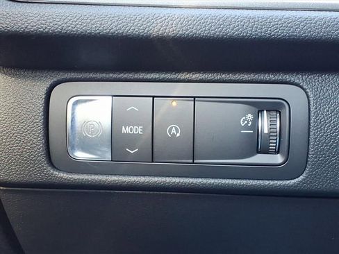 New 2026 Chevrolet Traverse LT w/ Sun and Wheel Package image 19