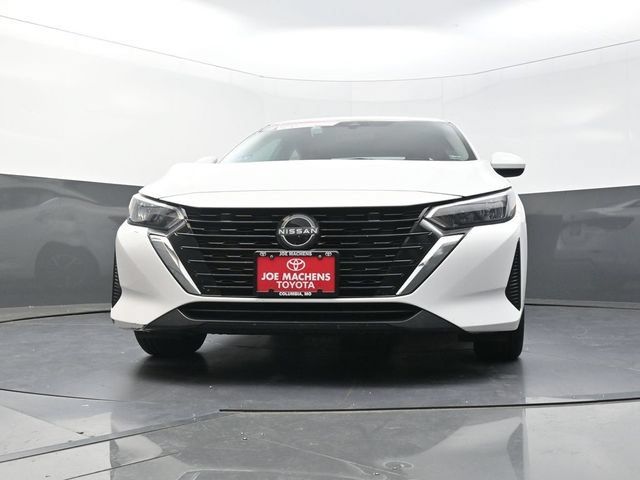 Used 2024 Nissan Sentra SV FWD image 32