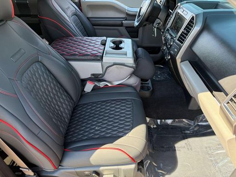 Used 2015 Ford F150 XLT w/ Equipment Group 302A Luxury AWD/4WD image 21