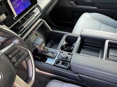Used 2025 Toyota Tundra SR5 AWD/4WD image 9