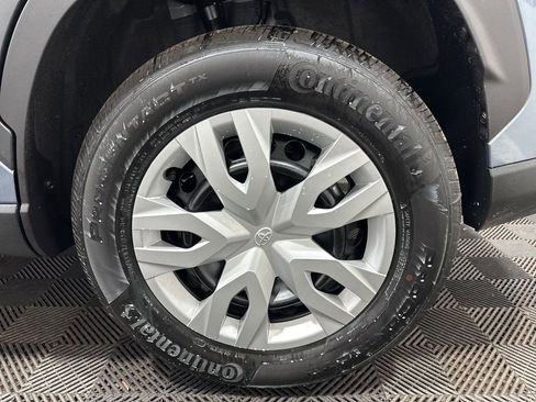 Used 2026 Toyota Corolla Cross L image 34