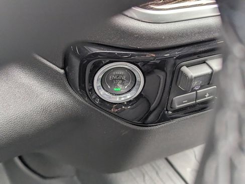 New 2026 GMC Sierra 1500 SLE image 22