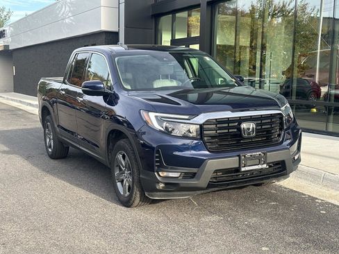 Used 2023 Honda Ridgeline RTL-E image 2