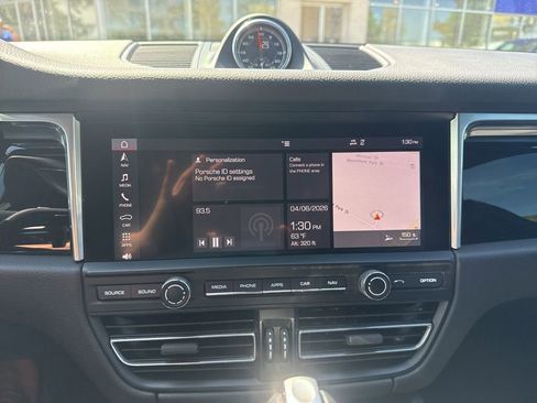 Used 2019 Porsche Macan S image 8