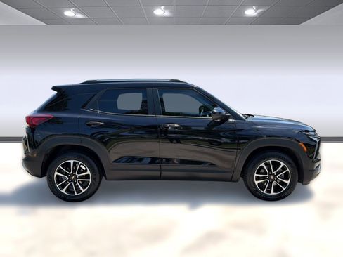 Certified 2026 Chevrolet TrailBlazer LT w/ Driver Confidence Package FWD image 8