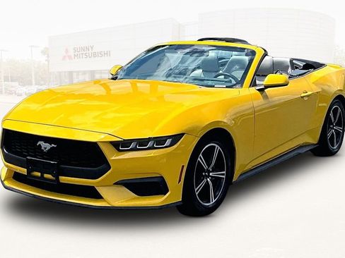 Used 2024 Ford Mustang Premium RWD image 1