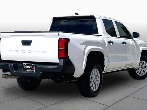 Used 2024 Toyota Tacoma SR RWD image 13
