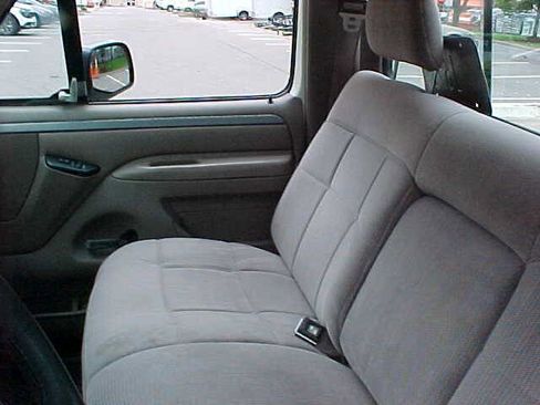Used 1994 Ford F150 XL RWD image 15