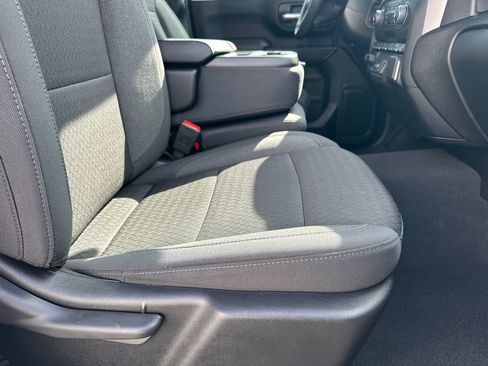 Used 2025 Chevrolet Silverado 2500 Custom w/ Custom Value Package image 14