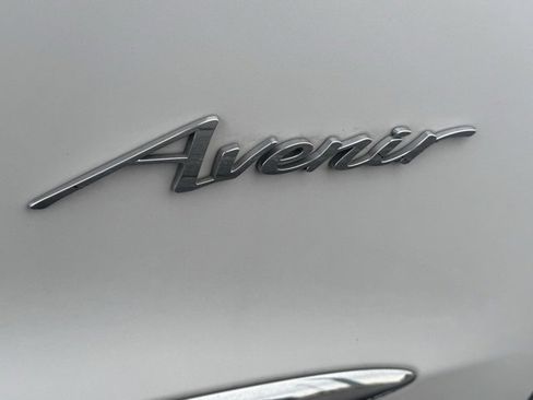 Used 2022 Buick Enclave Avenir w/ Avenir Technology Package image 7