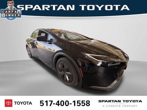 Used 2025 Toyota Prius LE FWD image 7