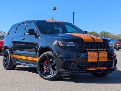 Used 2018 Jeep Grand Cherokee SRT AWD/4WD image 30