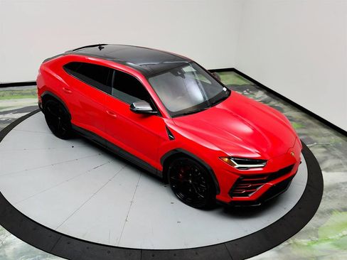 Used 2019 Lamborghini Urus AWD/4WD image 34