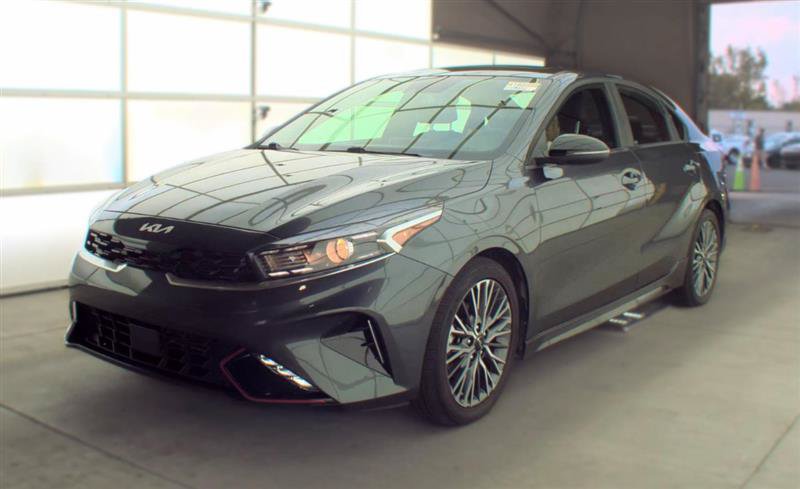 Used 2024 Kia Forte GT-Line w/ GT-Line Premium Package FWD image 4