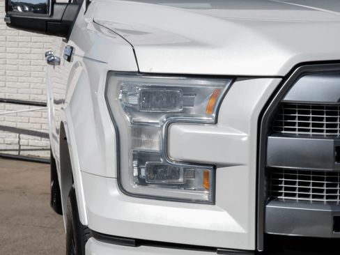 Used 2015 Ford F150 Platinum w/ Equipment Group 701A Luxury image 45