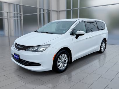 Used 2019 Chrysler Pacifica LX w/ Tire & Wheel Group
