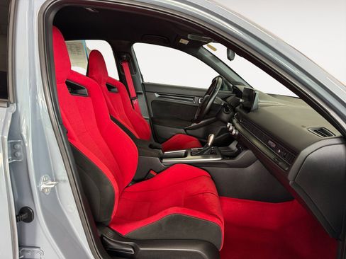 Used 2024 Honda Civic Type R image 19