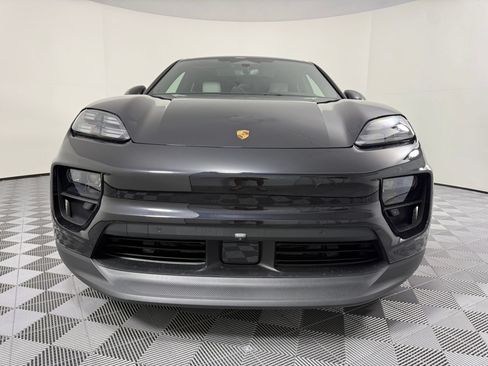 Certified 2026 Porsche Macan Electric RWD image 6