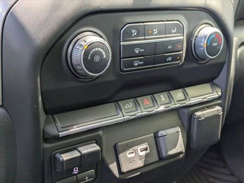 Used 2023 Chevrolet Silverado 2500 Custom w/ Custom Convenience Package image 9