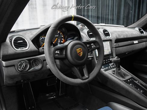 Used 2023 Porsche 718 Cayman GT4 RS image 8