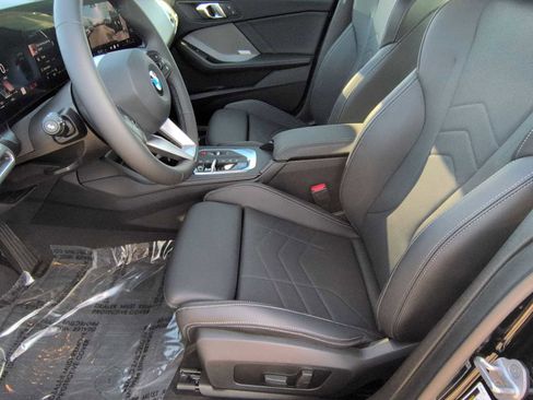 Used 2025 BMW 228i xDrive w/ Technology Package image 17