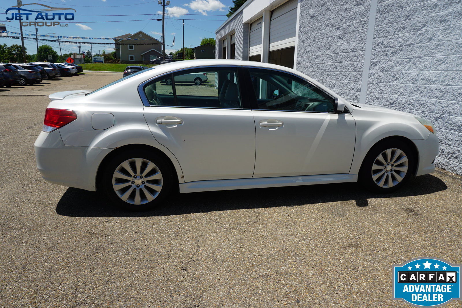 Used 2011 Subaru Legacy 2.5i Limited w/ Appearance Package 1H AWD/4WD image 12
