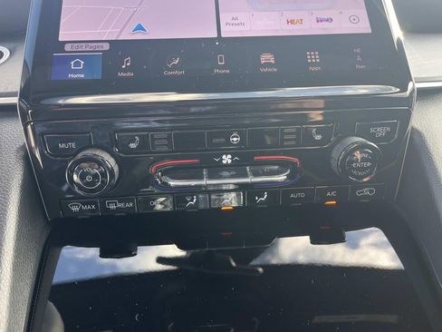 New 2025 Jeep Grand Cherokee L Limited image 23