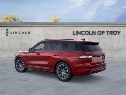 New 2025 Lincoln Aviator AWD w/ Jet Appearance Package image 4