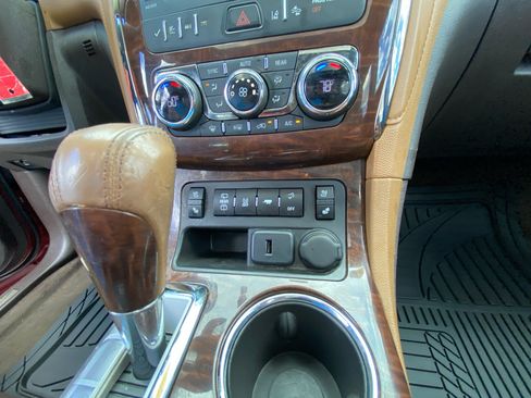 Used 2015 Buick Enclave Premium w/ Trailering Package image 31