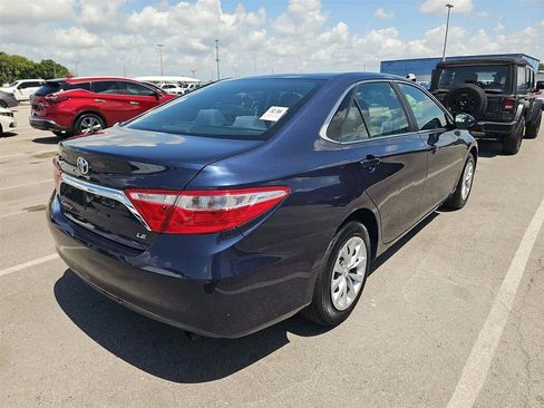 Used 2017 Toyota Camry LE FWD image 3