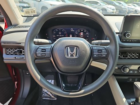 Used 2024 Honda Accord LX image 19